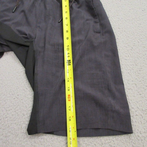 Lululemon Mens T.H.E. Short Linerless 11" Inseam size S Gym Workout Athletic - Picture 9 of 10